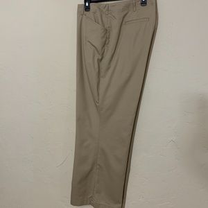 *CLEARANCE* Lands'' End  3X/22W Tan Khaki's